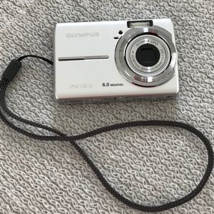 Olympus FE-190 6.0 Megapixel Camera